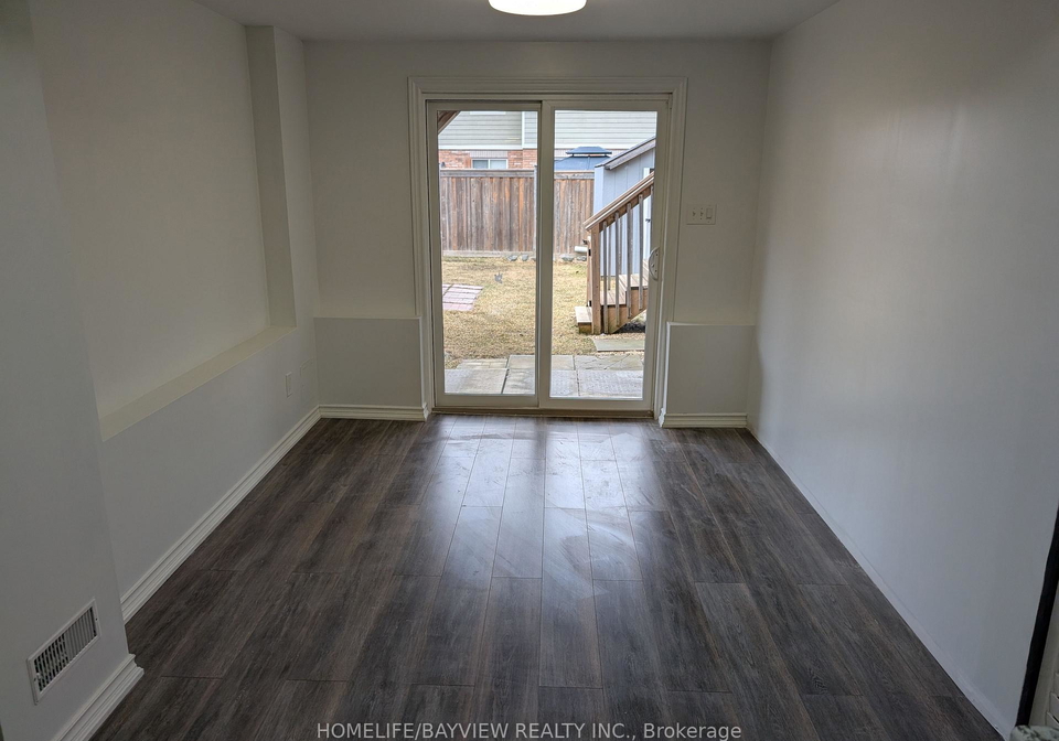 2150-galloway-basement-street-innisfil-ontario-n13693636