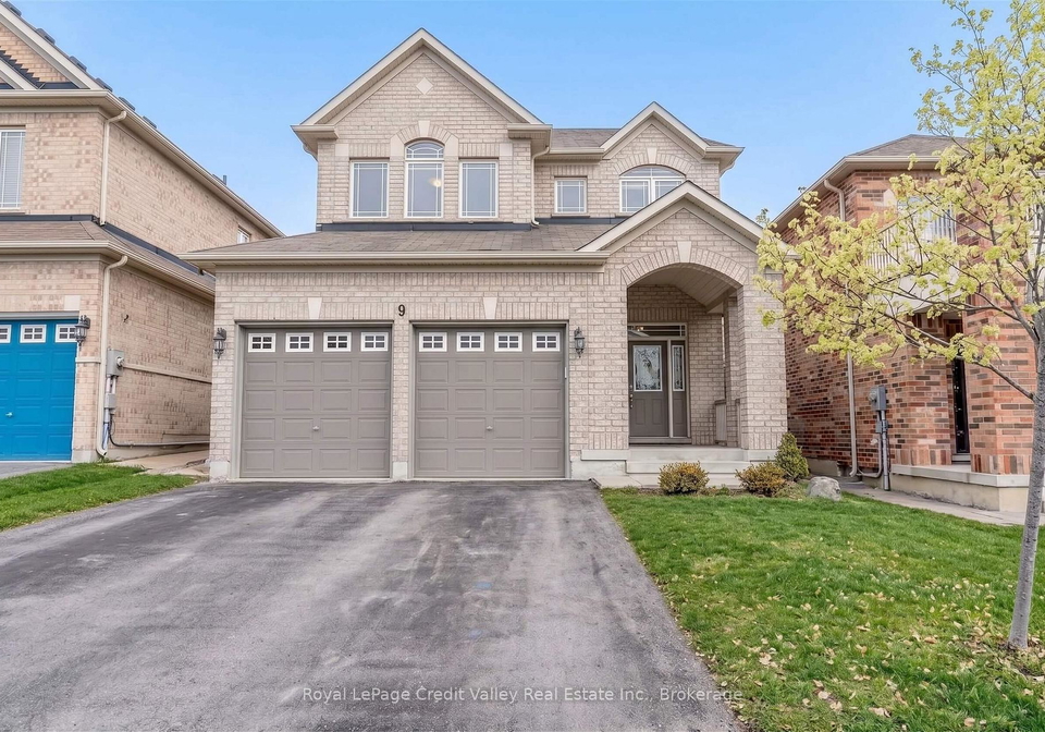 9-old-field-crescent-east-gwillimbury-ontario-n13693776