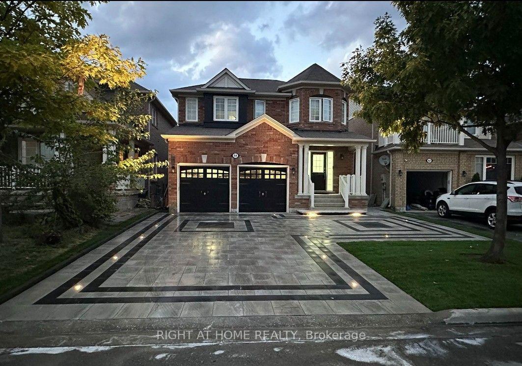 64-williamson-family-hollow-newmarket-ontario-n13693966