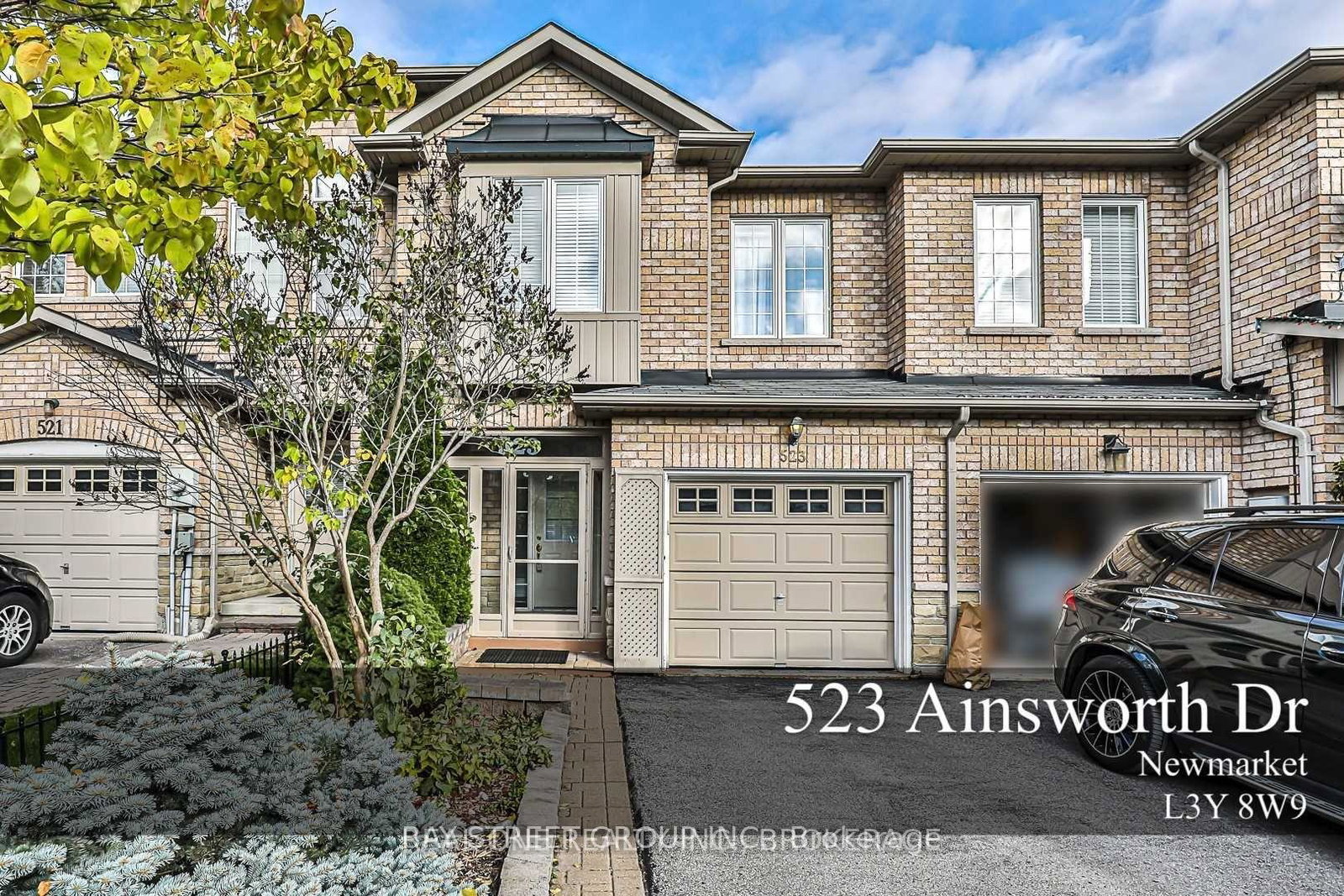 523-ainsworth-drive-newmarket-ontario-n13694234