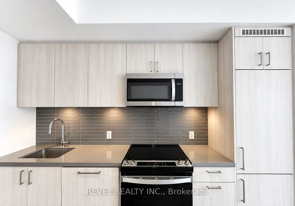 8868-yonge-street-richmond-hill-ontario-n13694250