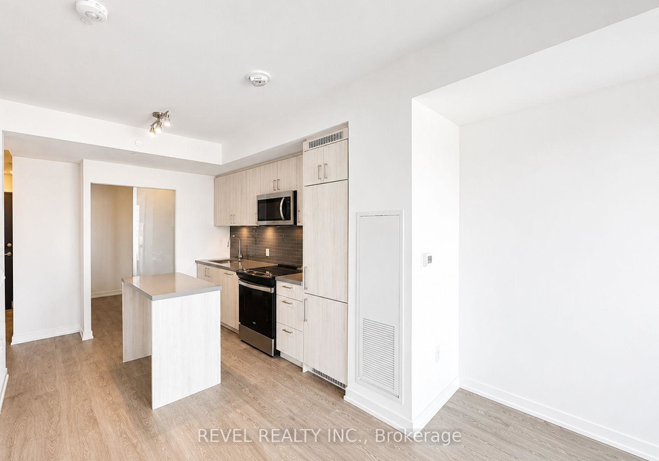 8868-yonge-street-richmond-hill-ontario-n13694250