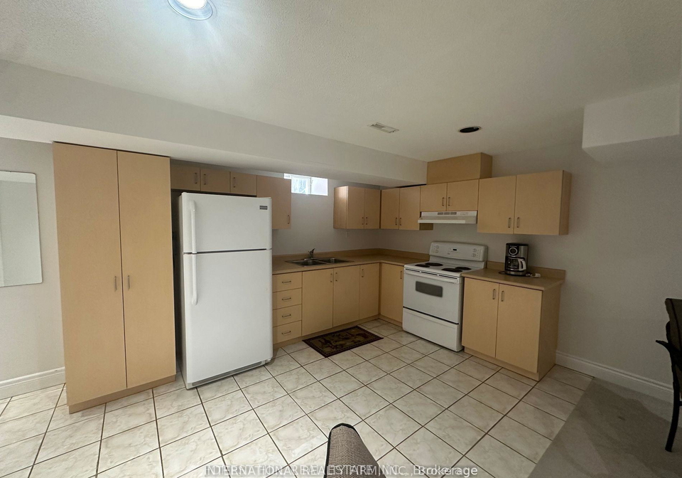 156-jefferson-forest-drive-richmond-hill-ontario-n13694254
