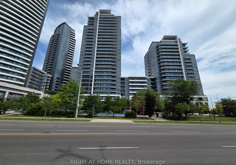 7165-yonge-street-markham-ontario-n13694304