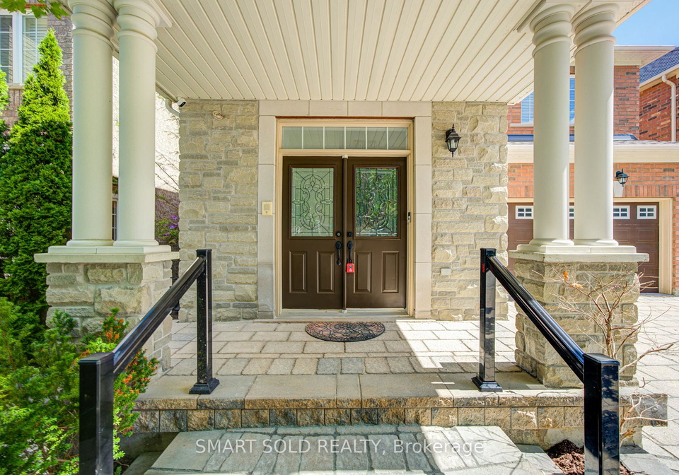 39-schuster-lane-vaughan-ontario-n13694334