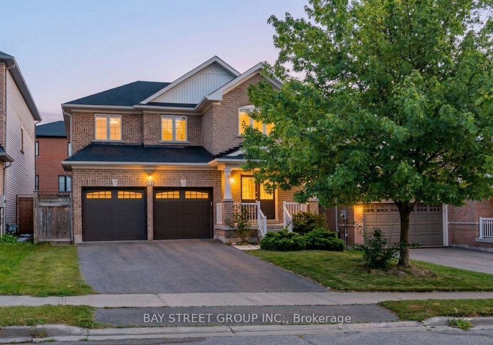 37-mynden-way-newmarket-ontario-n13694372