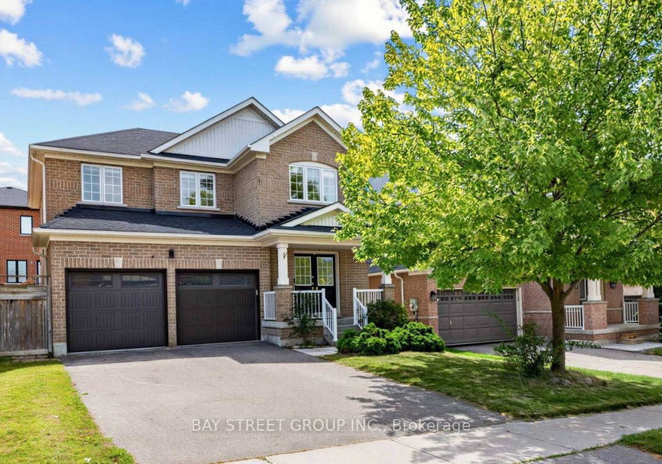 37-mynden-way-newmarket-ontario-n13694372