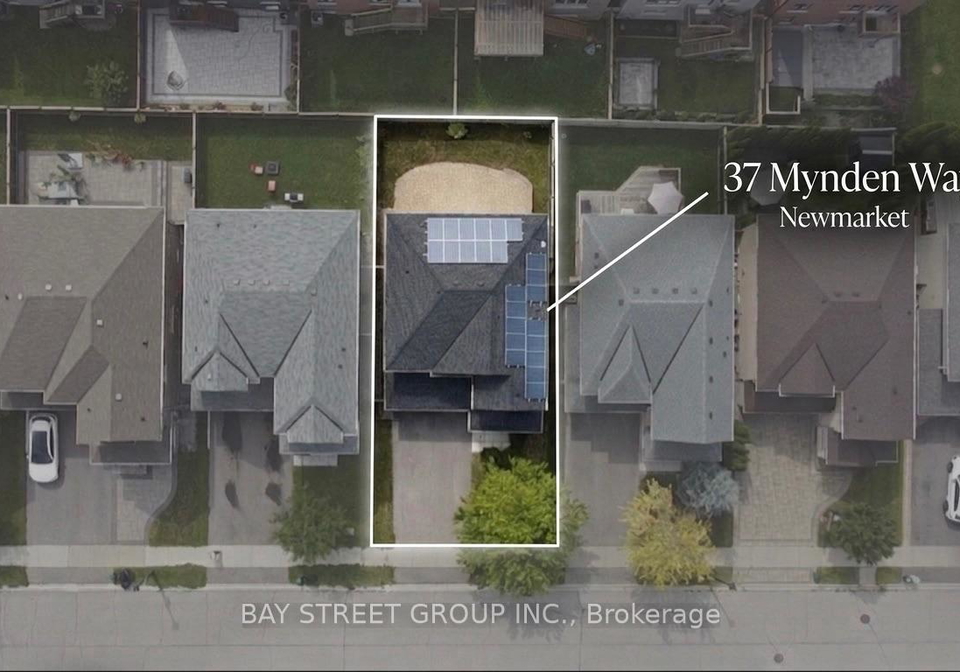 37-mynden-way-newmarket-ontario-n13694372