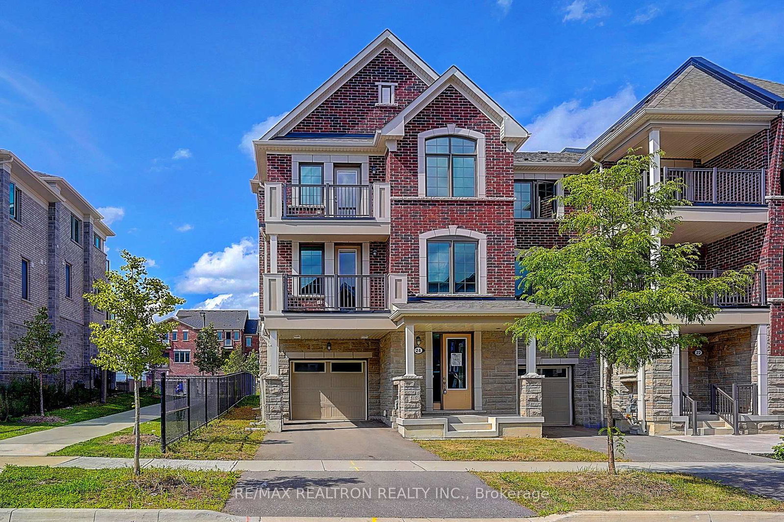 24-thomas-frisby-jr-crescent-markham-ontario-n13694408