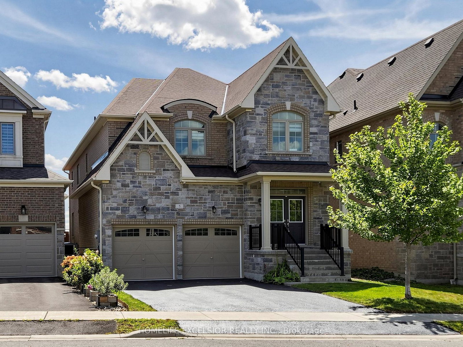 5-manor-hampton-street-east-gwillimbury-ontario-n13694476
