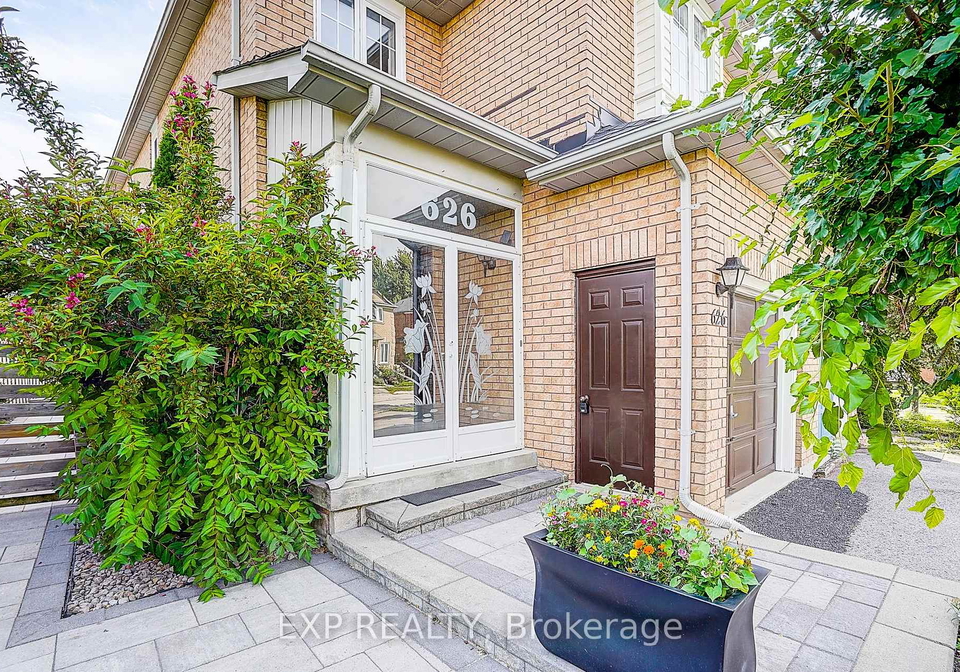 626-walpole-crescent-newmarket-ontario-n13694856