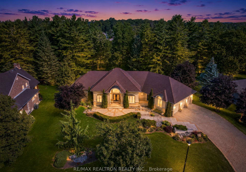 24-maplehyrn-avenue-east-gwillimbury-ontario-n13694900