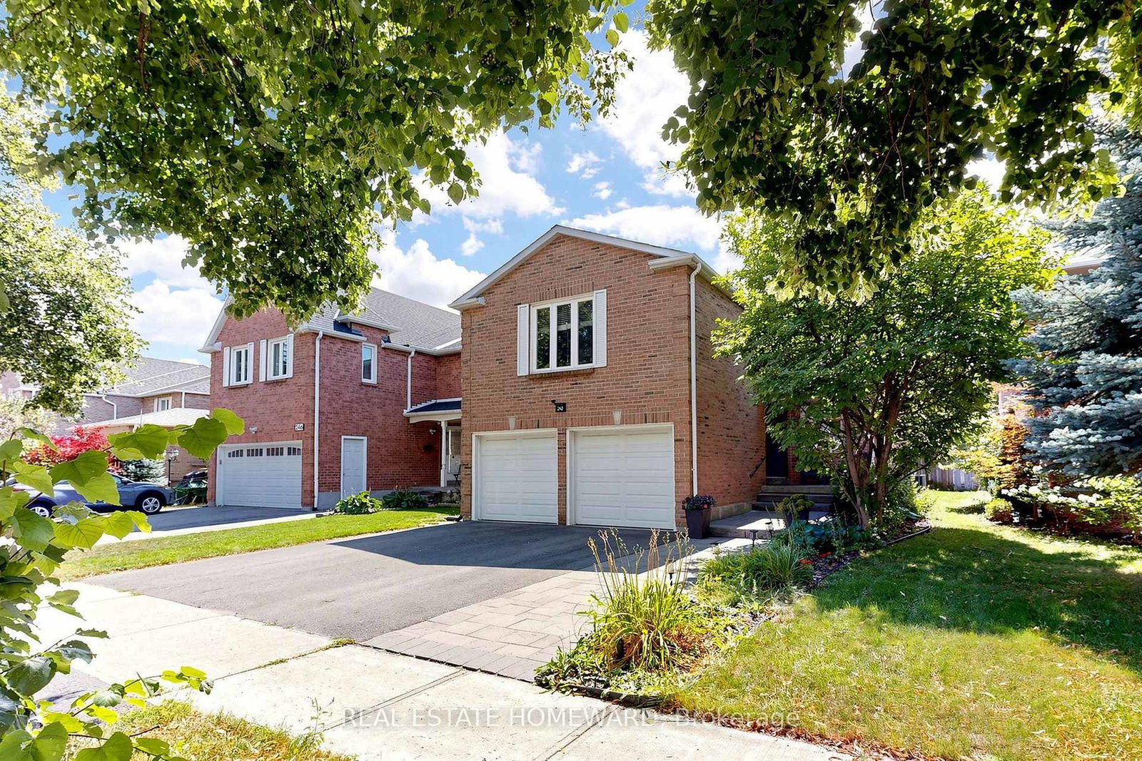 242-badessa-circle-vaughan-ontario-n13695138