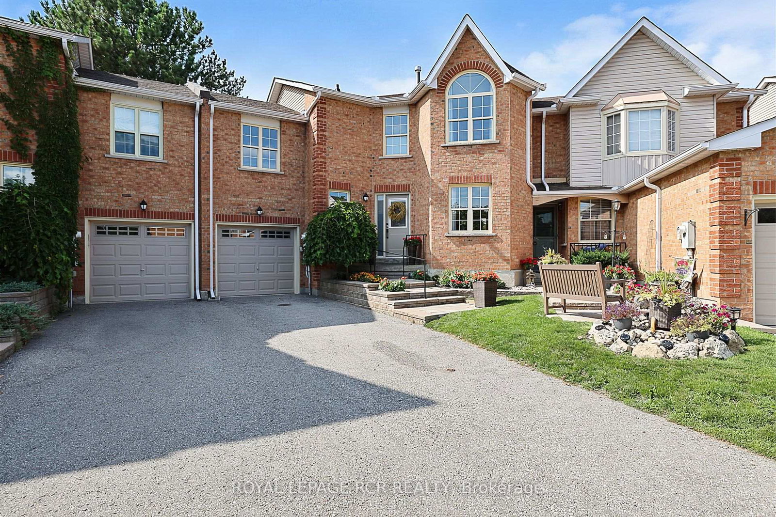 411-butler-court-aurora-ontario-n13695600