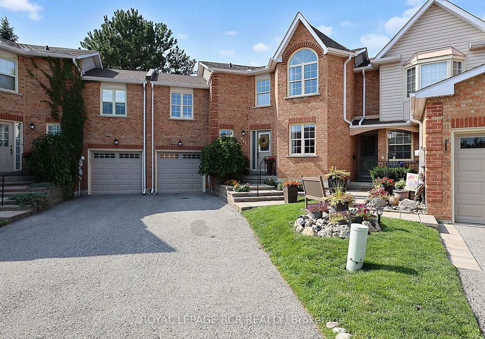 411-butler-court-aurora-ontario-n13695600
