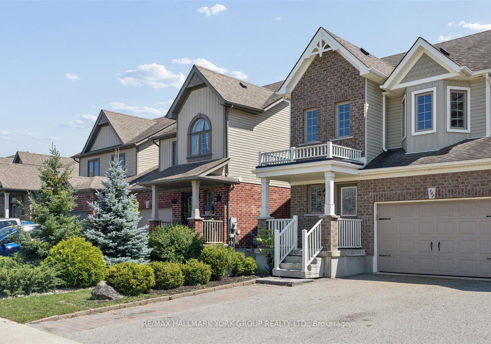 132-banting-crescent-essa-ontario-n13695786