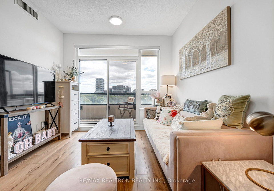 15-water-walk-drive-markham-ontario-n13695914
