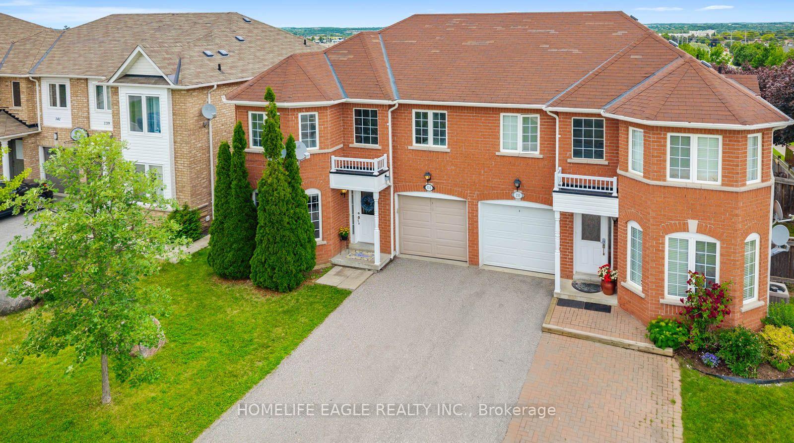 135-wainscot-avenue-newmarket-ontario-n13696654