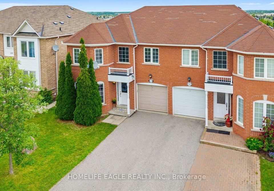 135-wainscot-avenue-newmarket-ontario-n13696654