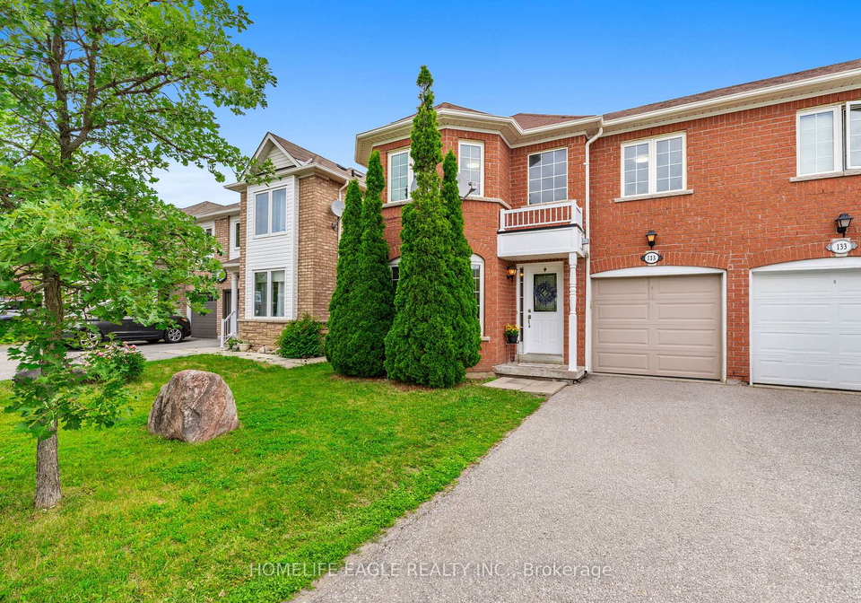 135-wainscot-avenue-newmarket-ontario-n13696654