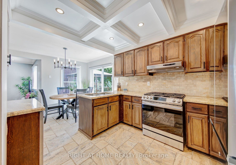 71-south-balsam-street-uxbridge-ontario-n13696874