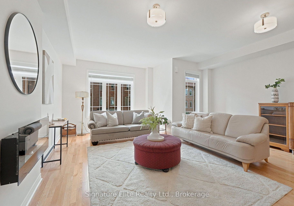 114-gordon-circle-newmarket-ontario-n13696992