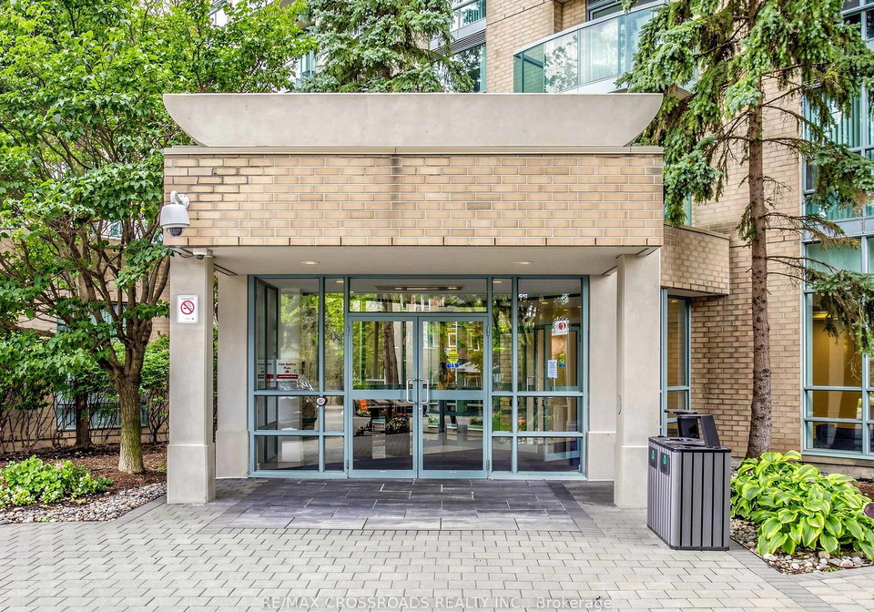 3-ellesmere-street-richmond-hill-ontario-n13697006