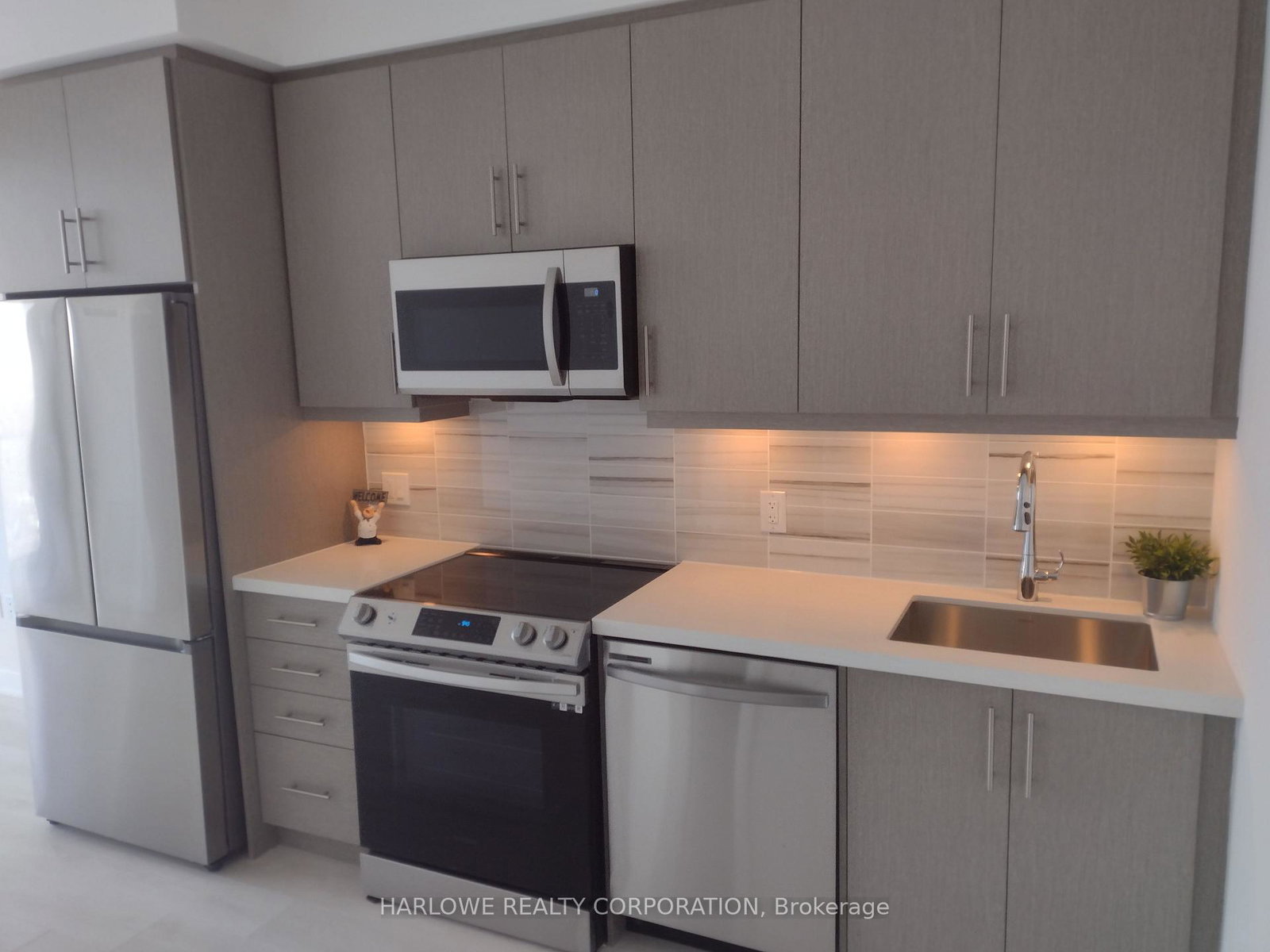 95-oneida-crescent-richmond-hill-ontario-n13697020