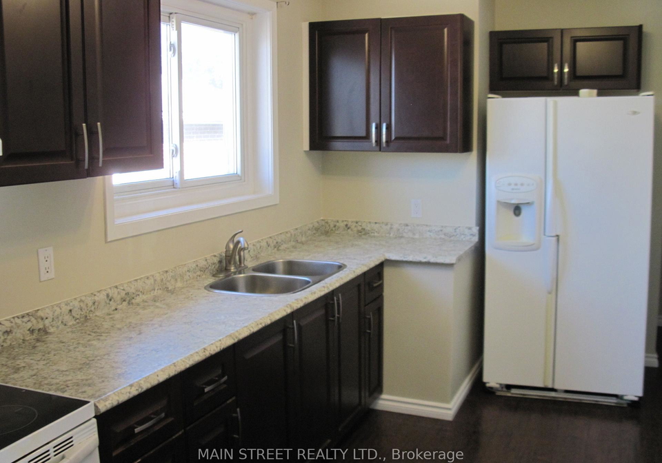 723-sunnypoint-drive-newmarket-ontario-n13697738