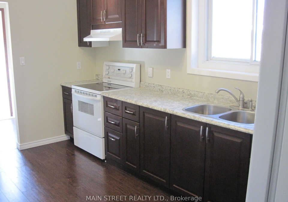 723-sunnypoint-drive-newmarket-ontario-n13697738