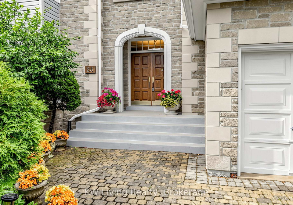 28-edmund-crescent-richmond-hill-ontario-n13698092
