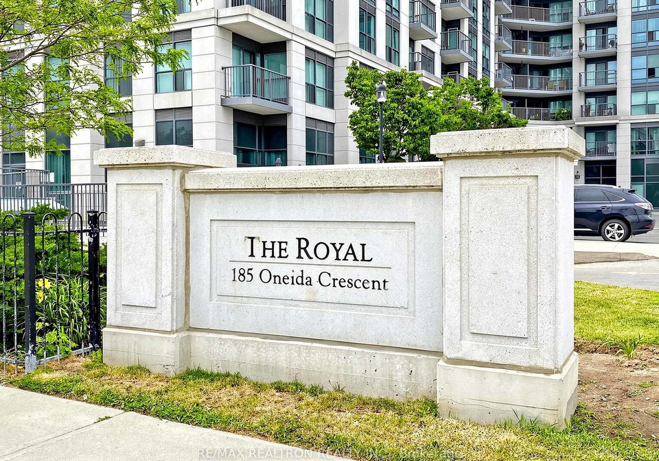 185-oneida-crescent-richmond-hill-ontario-n13698392