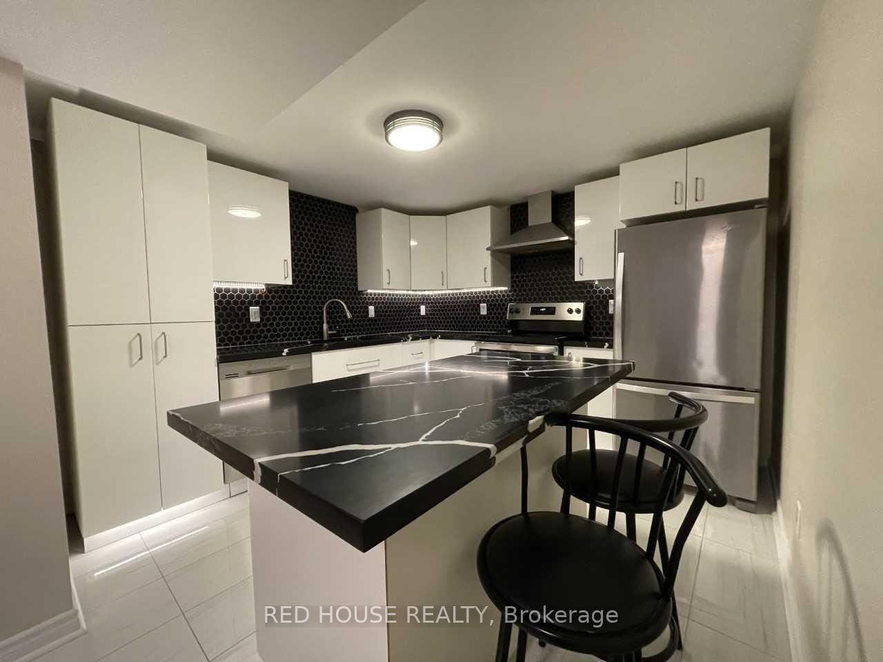 69-simpson-road-newmarket-ontario-n13698678