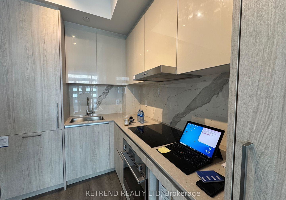 225-commerce-street-e-vaughan-ontario-n13698786