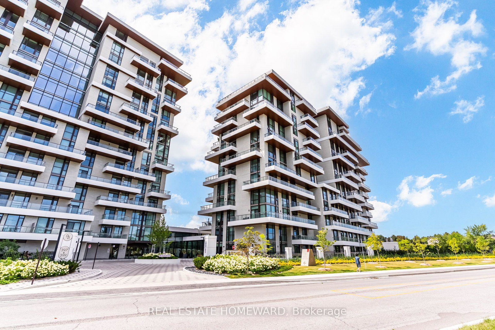 397-royal-orchard-boulevard-e-markham-ontario-n13699112