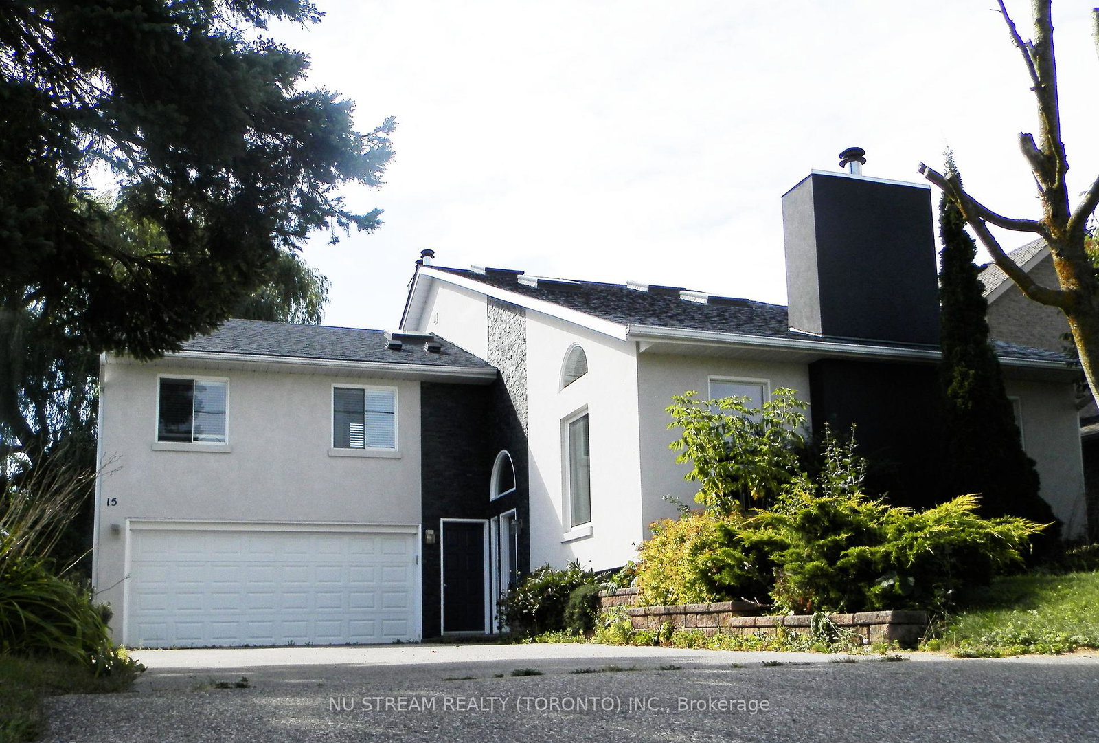 15-bond-crescent-richmond-hill-ontario-n13699122