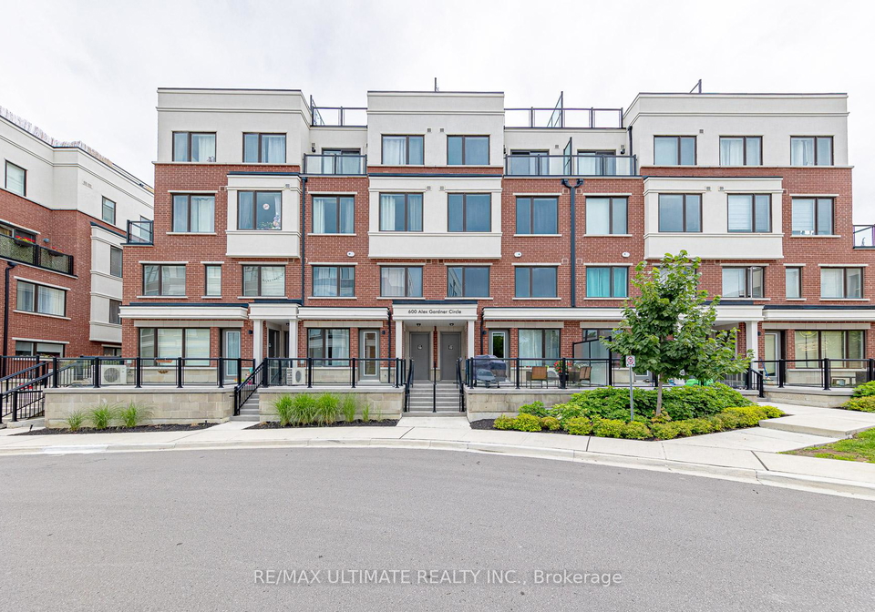 600-alex-gardner-circle-aurora-ontario-n13699254