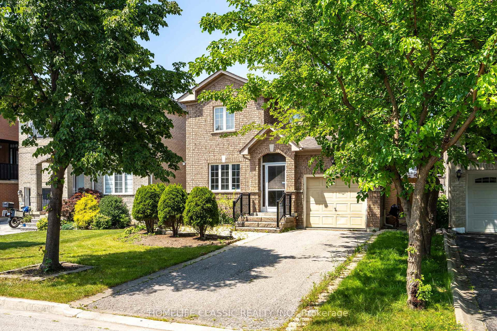44-wildberry-crescent-vaughan-ontario-n13699858