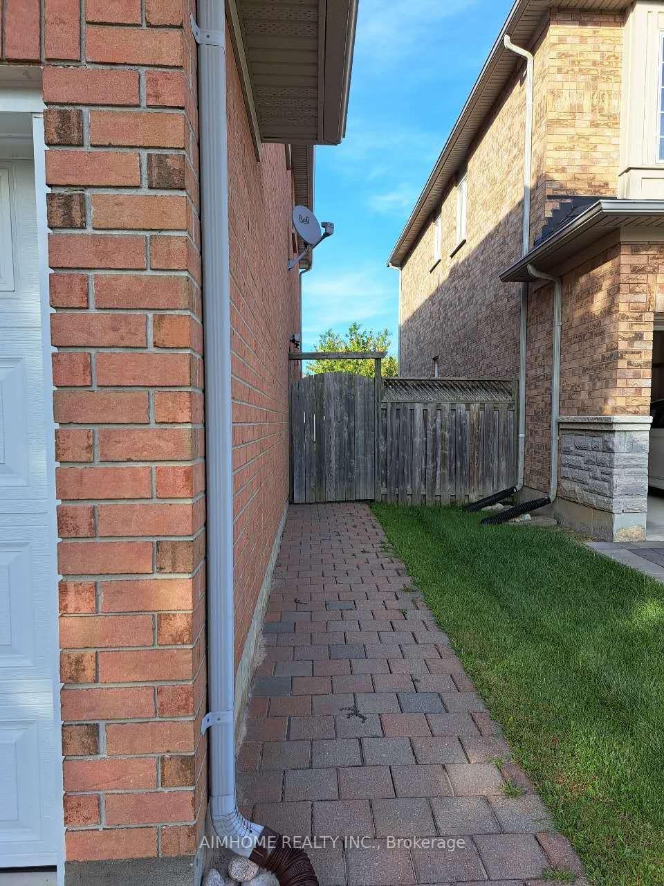 22-quetico-drive-richmond-hill-ontario-n13699916