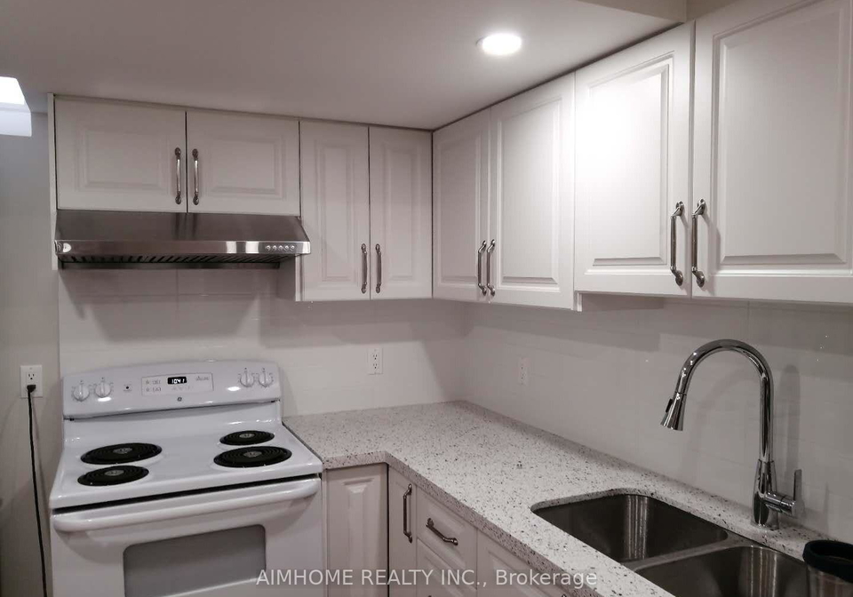 22-quetico-drive-richmond-hill-ontario-n13699916