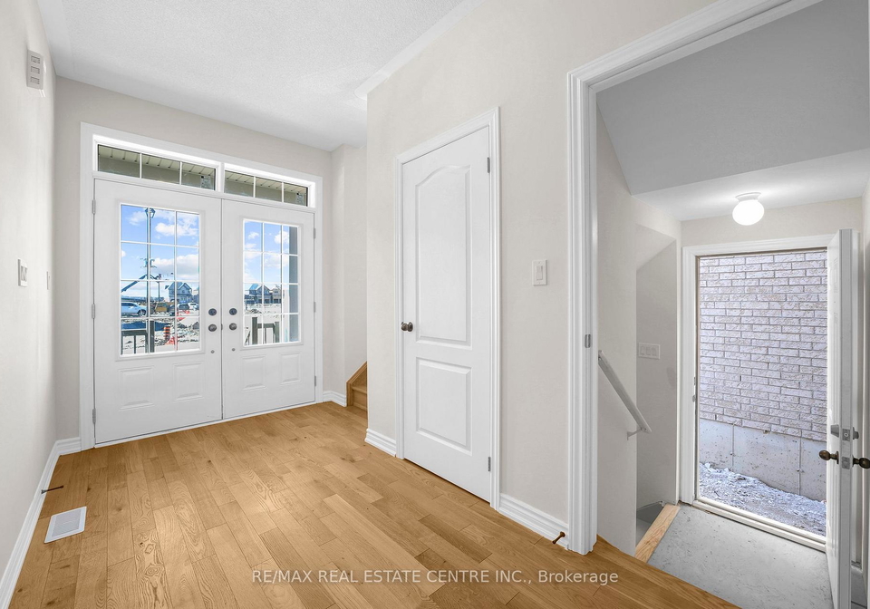 15-lawrence-d-pridham-avenue-new-tecumseth-ontario-n13700002