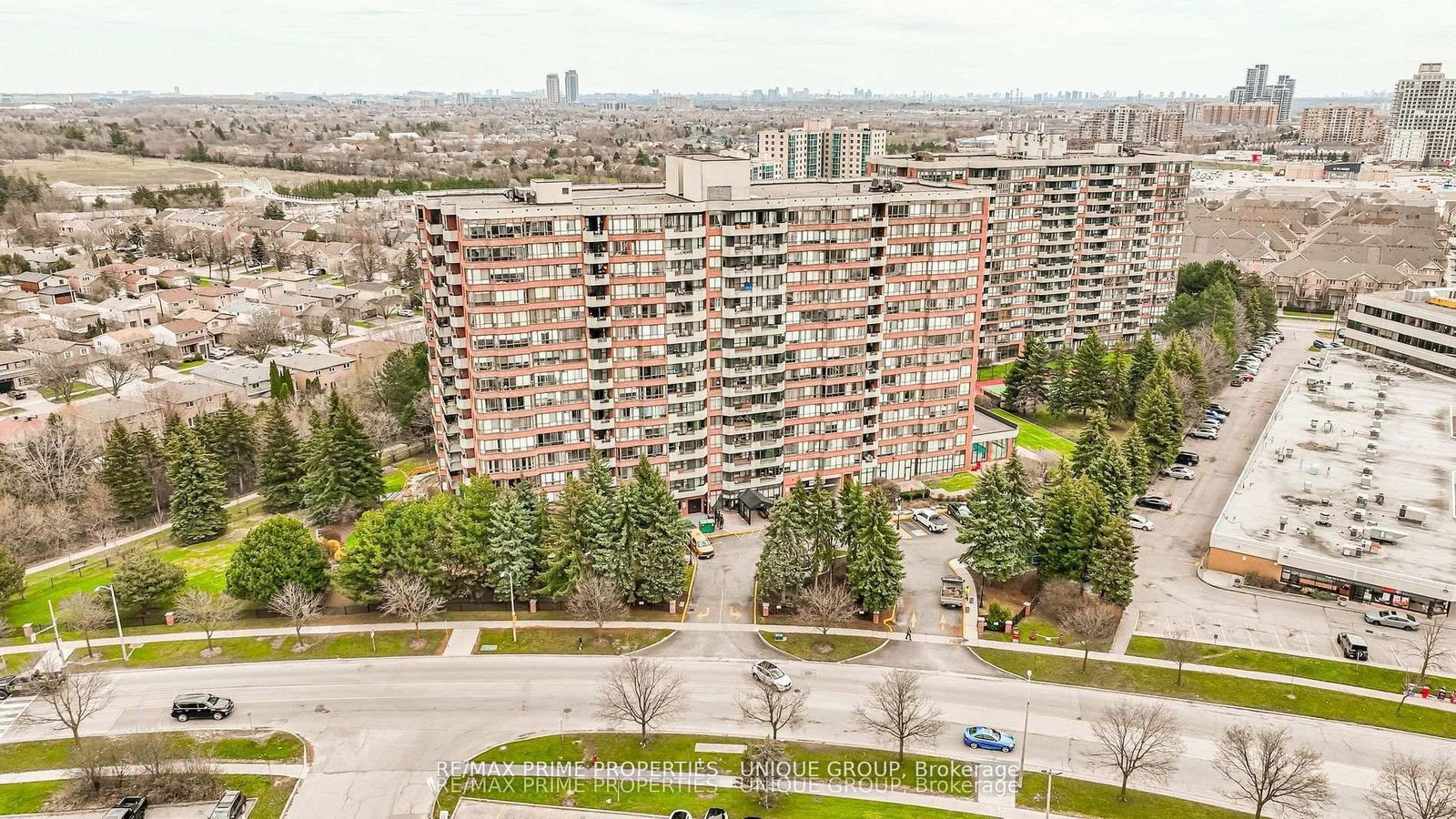 33-weldrick-road-e-richmond-hill-ontario-n13700004