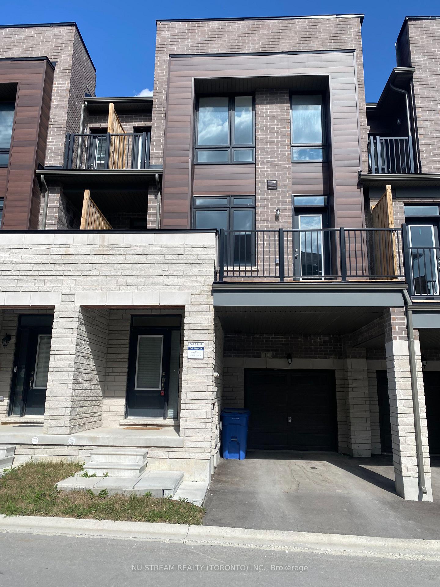11-griffith-street-aurora-ontario-n13700398