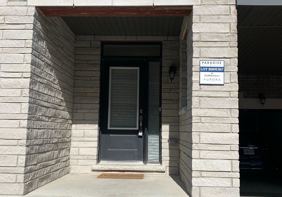11-griffith-street-aurora-ontario-n13700398