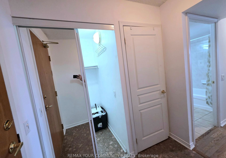 9-northern-heights-drive-e-richmond-hill-ontario-n13700544