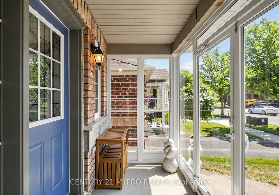 74-victoria-wood-avenue-markham-ontario-n13700578