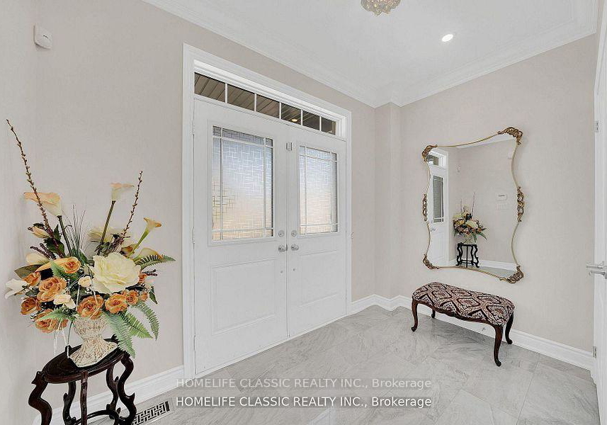 105-mckenzie-way-bradford-west-gwillimbury-ontario-n13700766