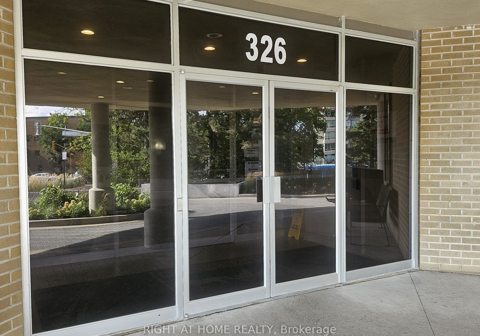 326-major-mackenzie-drive-e-richmond-hill-ontario-n13701136