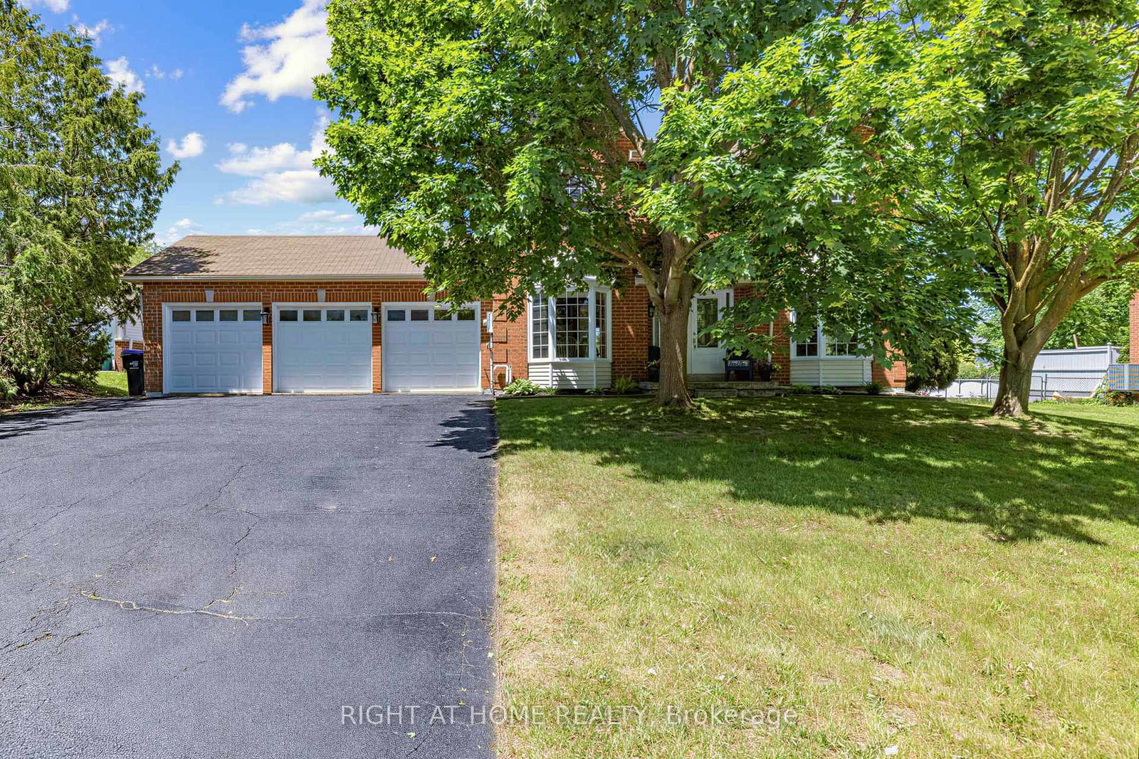 2114-hughes-drive-innisfil-ontario-n13701296