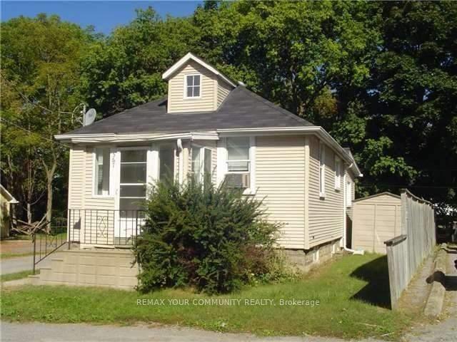 567-granby-place-newmarket-ontario-n13701486